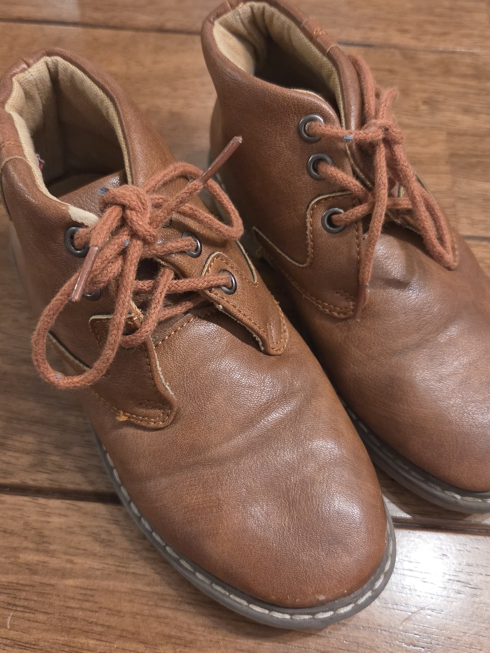 Boys Tan Leather Chukka Boots with Lace-Up Closure Size 11